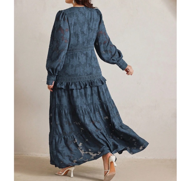 Plus Floral Print Button V neck Ruffle Hem Long Sleeve Maxi Dress - Picture 5 of 9